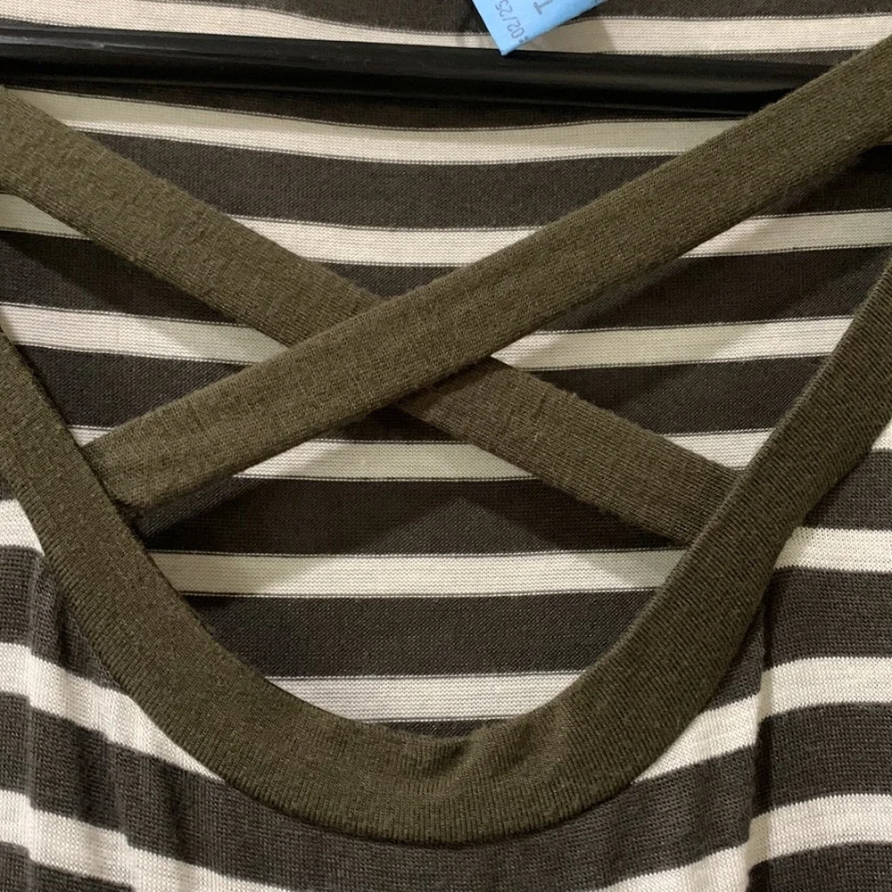 Long sleeve olive and cream medium t-shirt